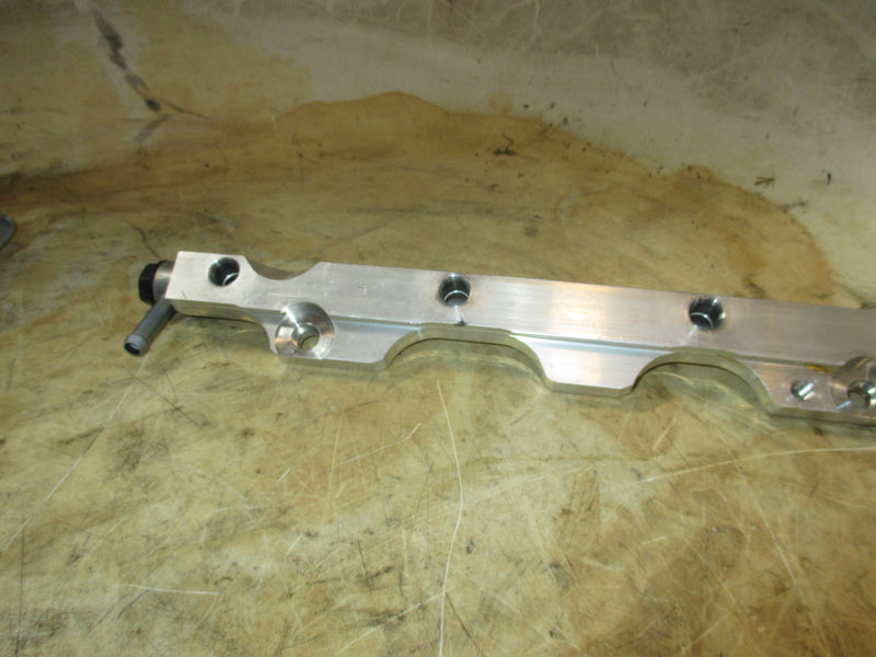 Suzuki DF115A 115hp 4 stroke outboard fuel rail (15751-92J00)