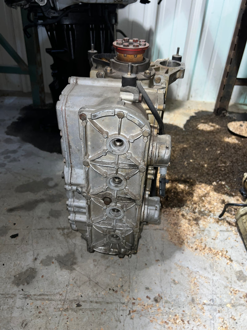 1970 Mercury outboard 80hp crankcase powerhead