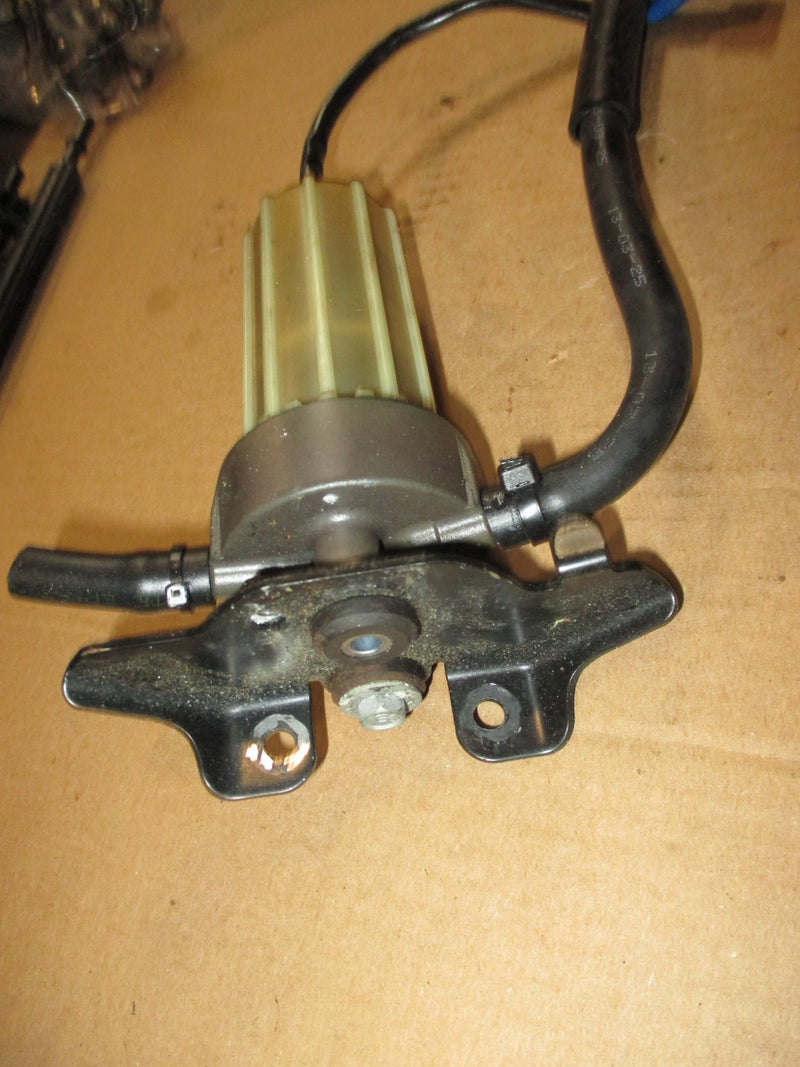 Yamaha 4.2L 250hp 4 stroke outboard fuel filter and sensor (6P3-24560-22)