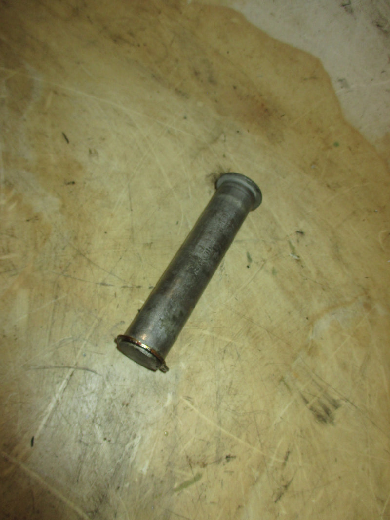 Yamaha 225hp OX66 2 stroke outboard upper trim pin 6E5-43126-02-00