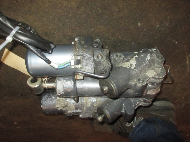 Yamaha 250hp 4 stroke outboard Tilt Trim Unit