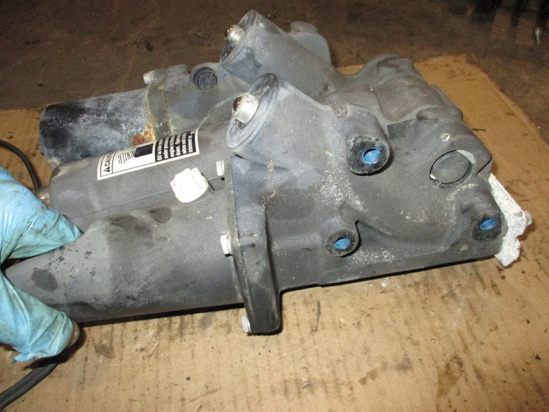 Mercury 175hp optimax outboard tilt trim unit