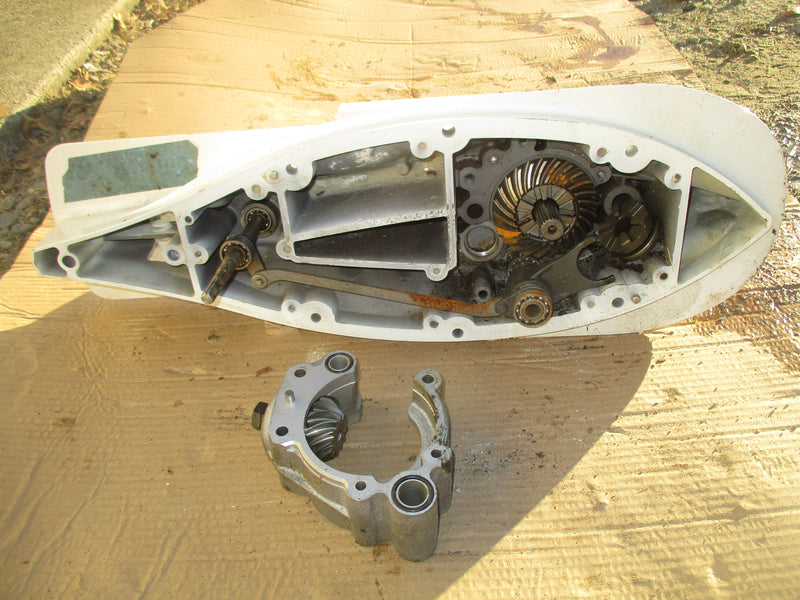 Suzuki DF300B / DF350B outboard lower unit casing #23