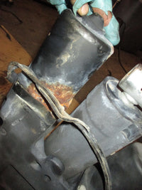 Load image into Gallery viewer, Mercury 175hp optimax outboard tilt trim unit
