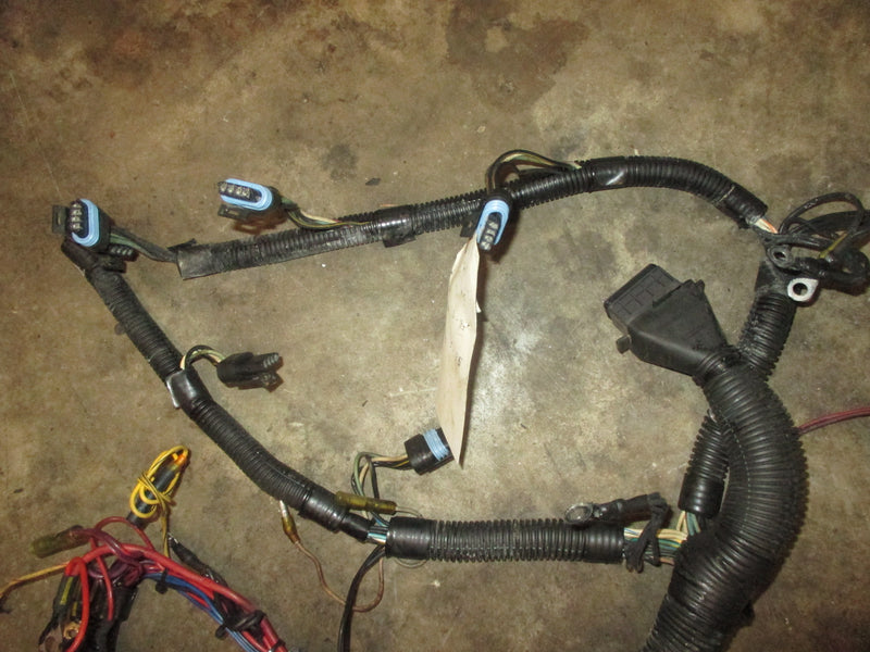 Mariner 225hp 2 Stroke outboard Engine Wiring Harness (825433A10)