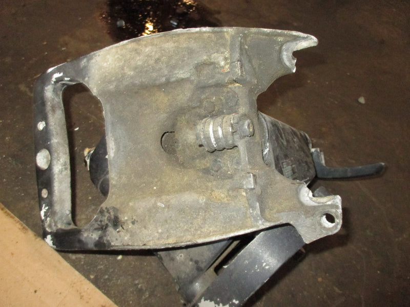 Johnson 30hp 2 stroke outboard swivel bracket (parts)