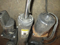 Load image into Gallery viewer, Mercury carbureted 150-200hp 2.5 liter outboard tilt trim unit
