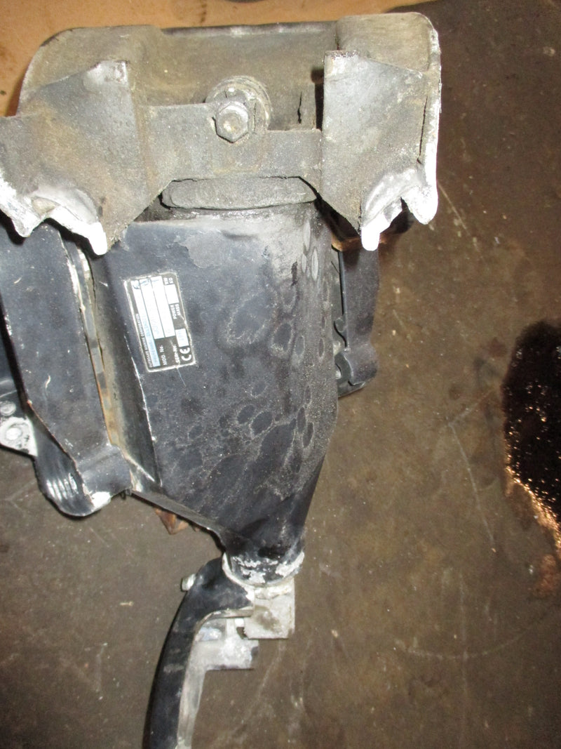 Johnson 30hp 2 stroke outboard swivel bracket (parts)