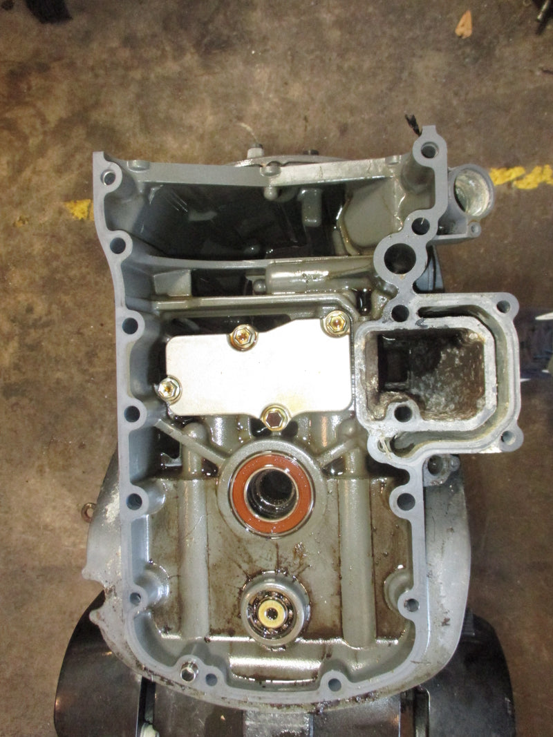 Suzuki DF140A 140hp 4 stroke outboard 25" Mid section