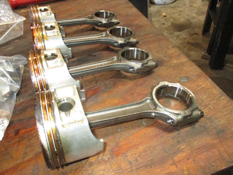 Suzuki DF140A 140hp 4 stroke outboard Piston and rod set 12100-92J01