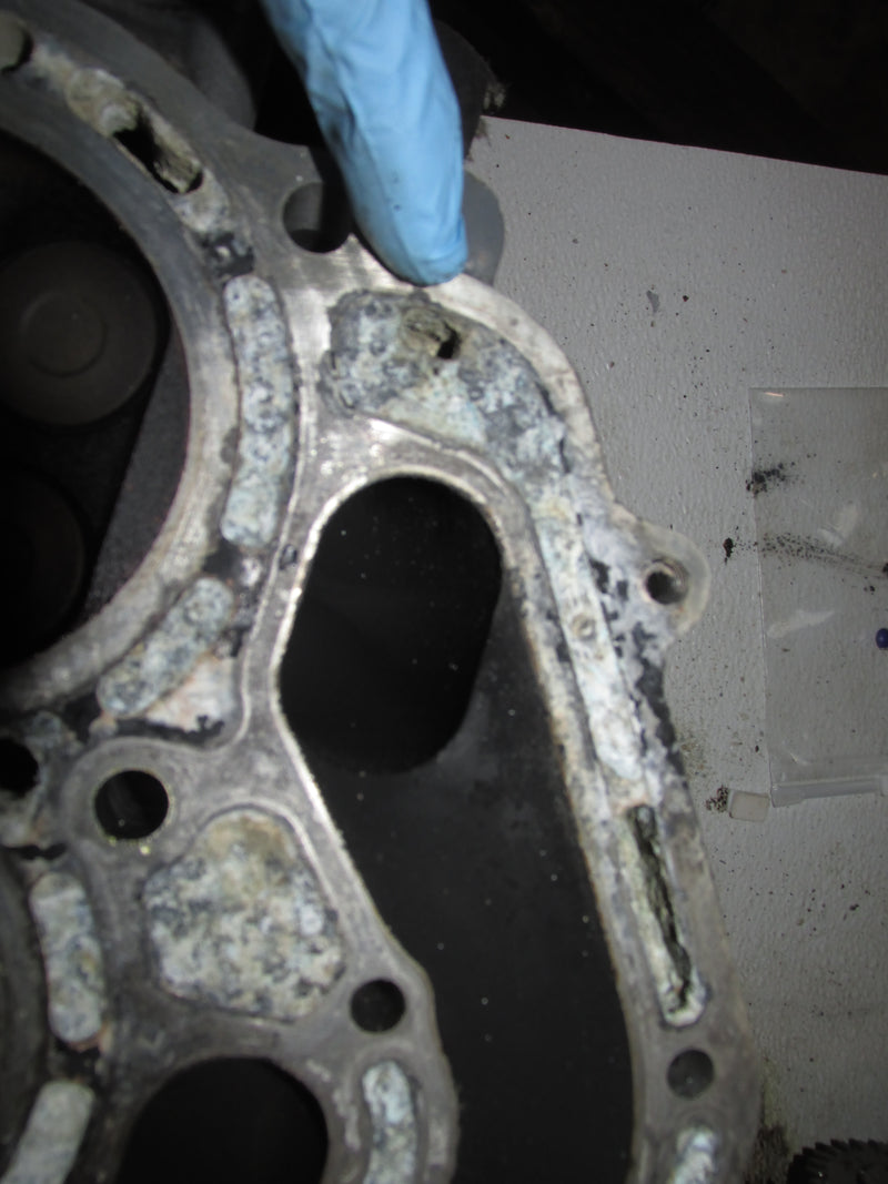 Suzuki DF90 90hp Outboard Cylinder Head