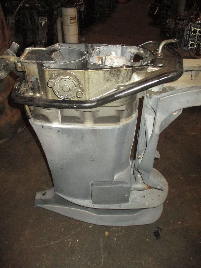 Mariner 225hp 2 Stroke outboard 25" Shaft Midsection