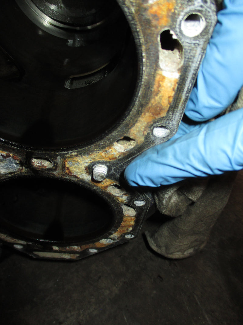 Johnson ocean runner 200hp 2st outboard crankcase block