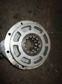 Load image into Gallery viewer, Evinrude 120hp 2 stroke outboard bearing carrier (328620)
