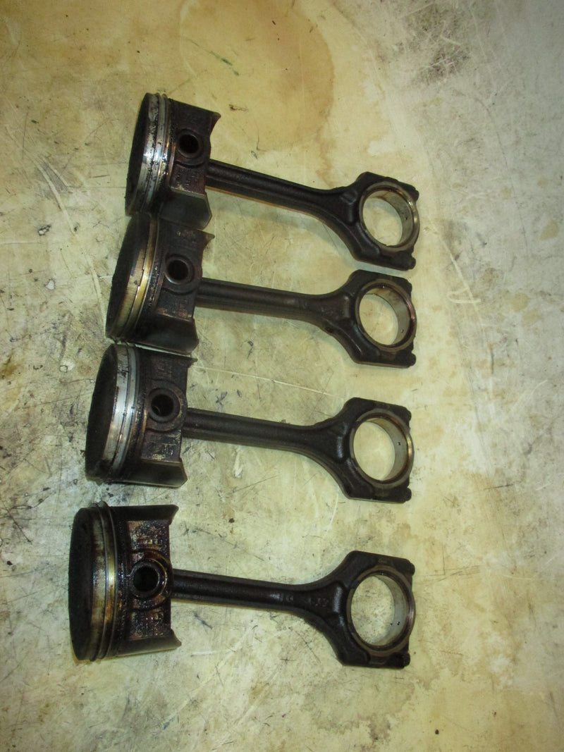 Honda BF90D 90hp 4 Stroke outboard Piston and Rod Set of 4 (13101-220-000)