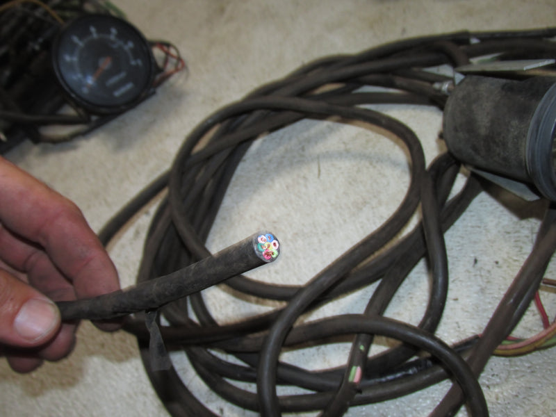 Suzuki 2 Stroke Outboard Engine Monitor Gauge and Harness
