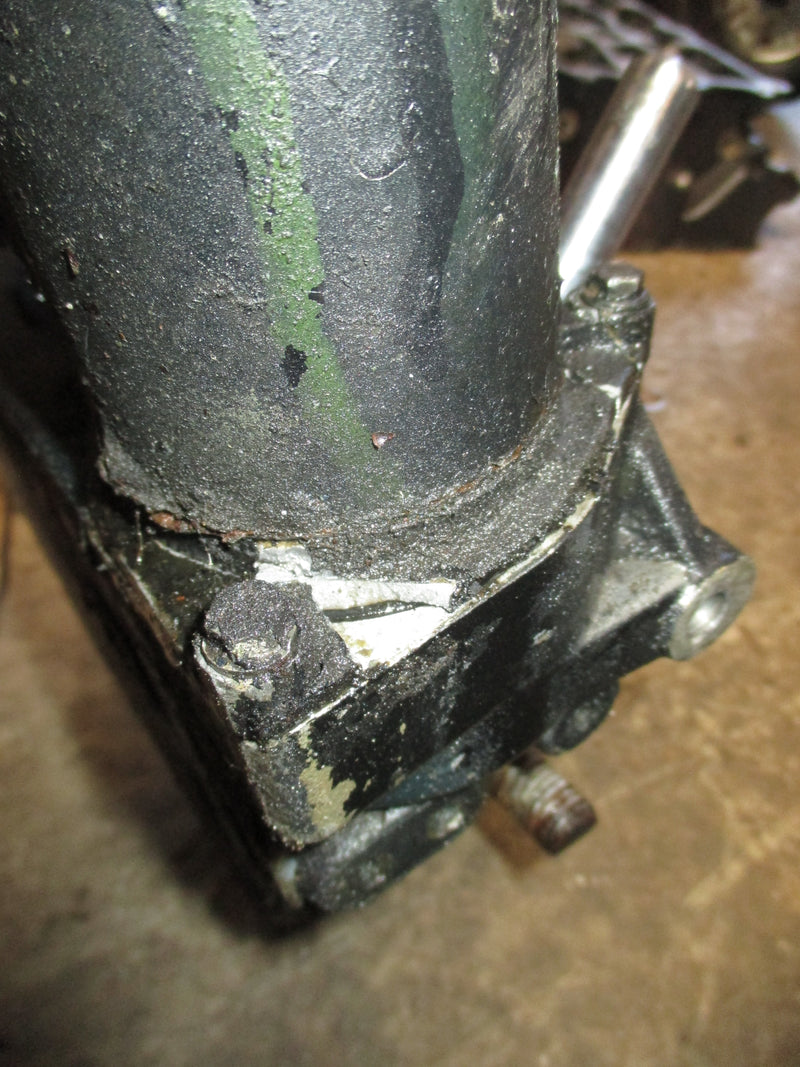 Johnson ocean runner 200hp 2st outboard tilt trim unit