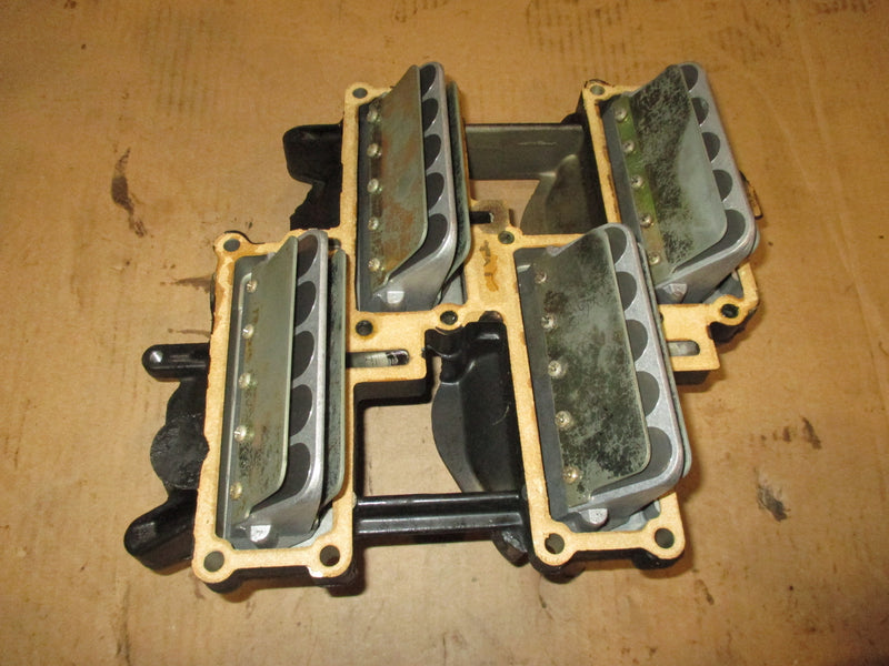 Evinrude 120hp 2 stroke outboard intake manifold and reeds (328627)