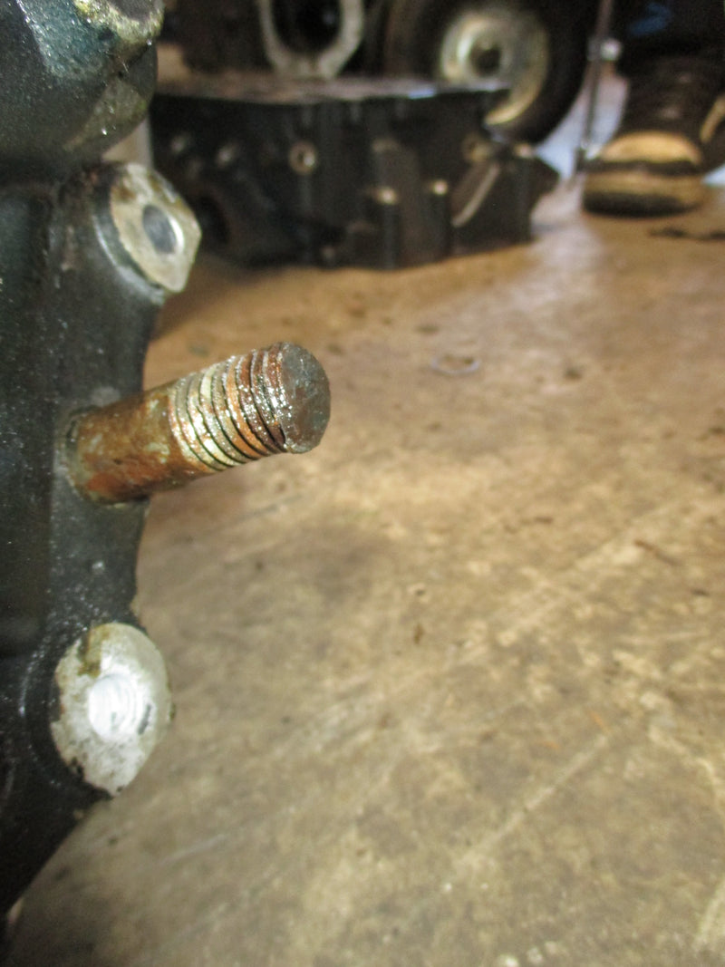 Johnson ocean runner 200hp 2st outboard tilt trim unit