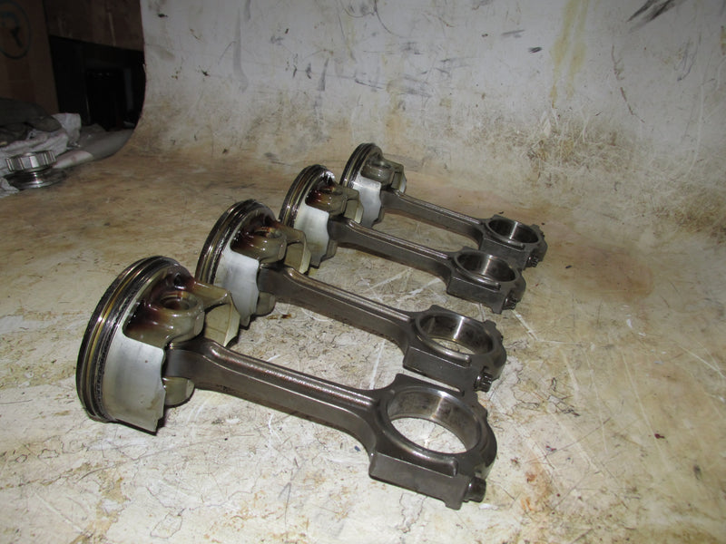 Yamaha 150hp 4 Stroke Outboard Piston and rod set of 4 (63P-01)