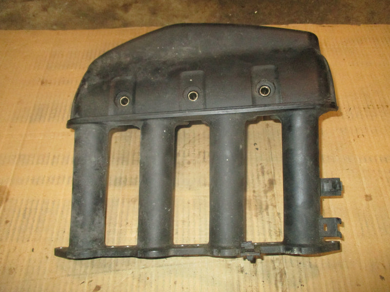 Yamaha 90hp 4 stroke outboard intake silencer (67F-14440-00)