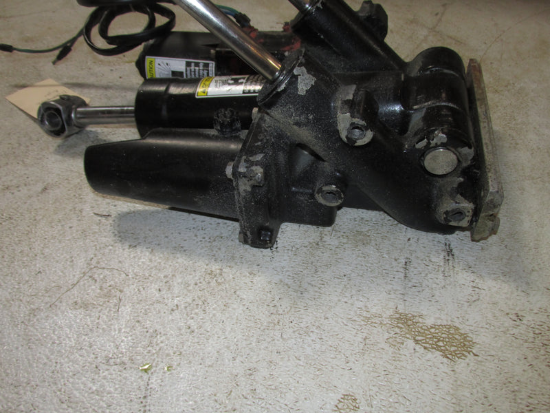 Mercury Optimax 150hp 2 Stroke Outboard Tilt Trim Unit (Parts) (8M0231193)