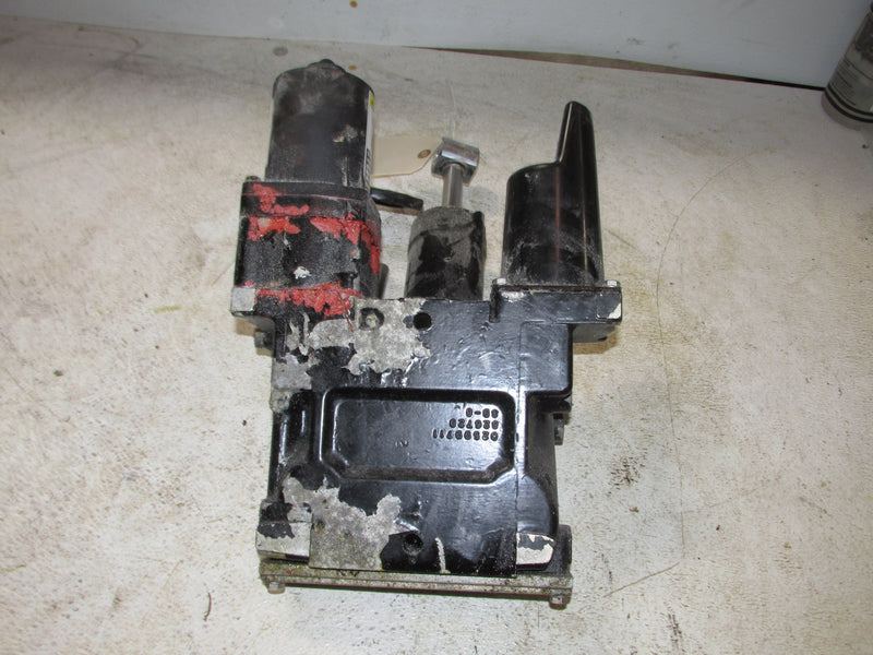 Mercury Optimax 150hp 2 Stroke Outboard Tilt Trim Unit (Parts) (8M0231193)