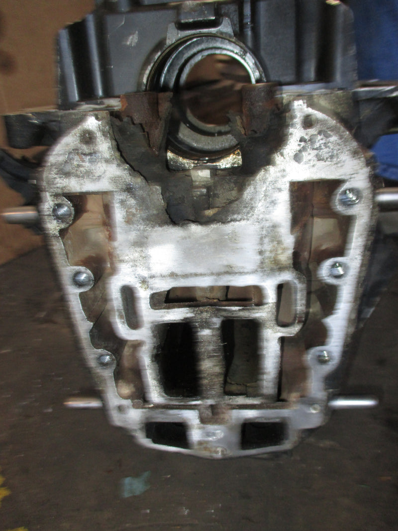 Johnson 90-115hp 2st outboard crankcase block
