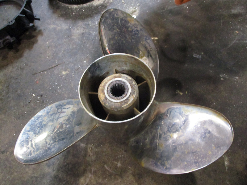 Evinrude Ficht 175hp 2 stroke outboard Powertec stainless prop