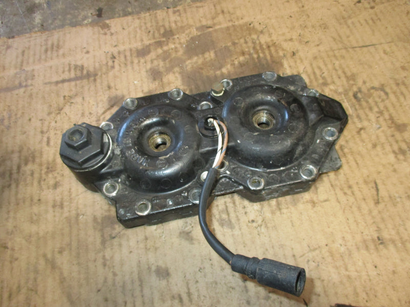 Johnson 90-115hp 2st outboard cylinder head (335810)
