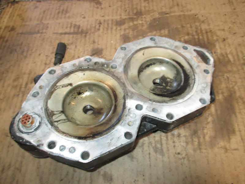 Johnson 90-115hp 2st outboard cylinder head (335810)