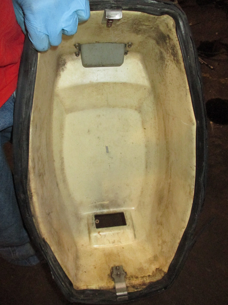 Nissan 40hp 2 stroke outboard top cowling