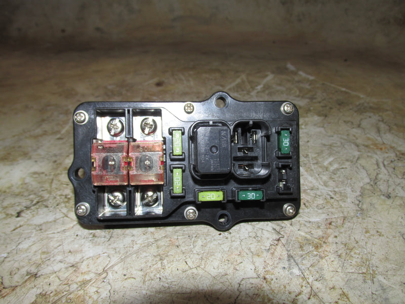 Yamaha 150hp 4 Stroke Outboard Fuse box (63P-82170-00-00)