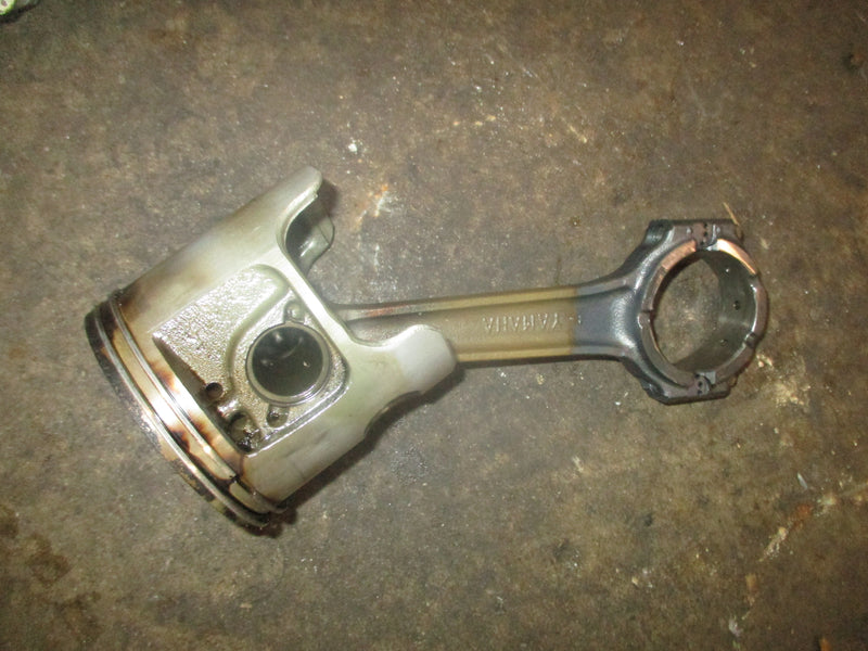 Yamaha 250hp OX66 2 stroke outboard starboard piston and rod (62J01)