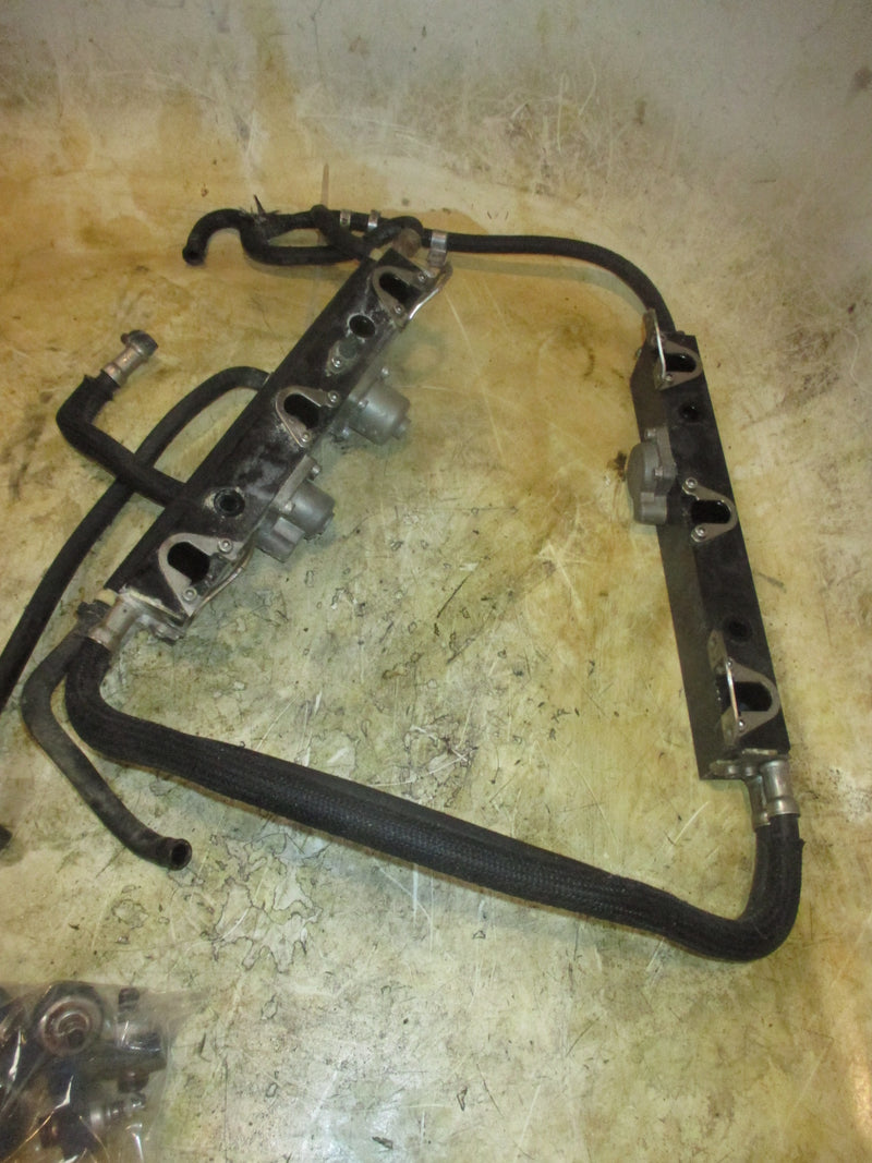 Mercury 225hp Optimax 2 stroke outboard fuel rail (895748-895749)