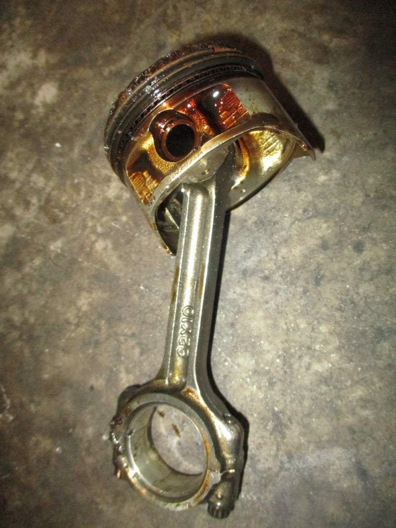 Yamaha 40hp 4 stroke outboard piston and rod (69W-01)
