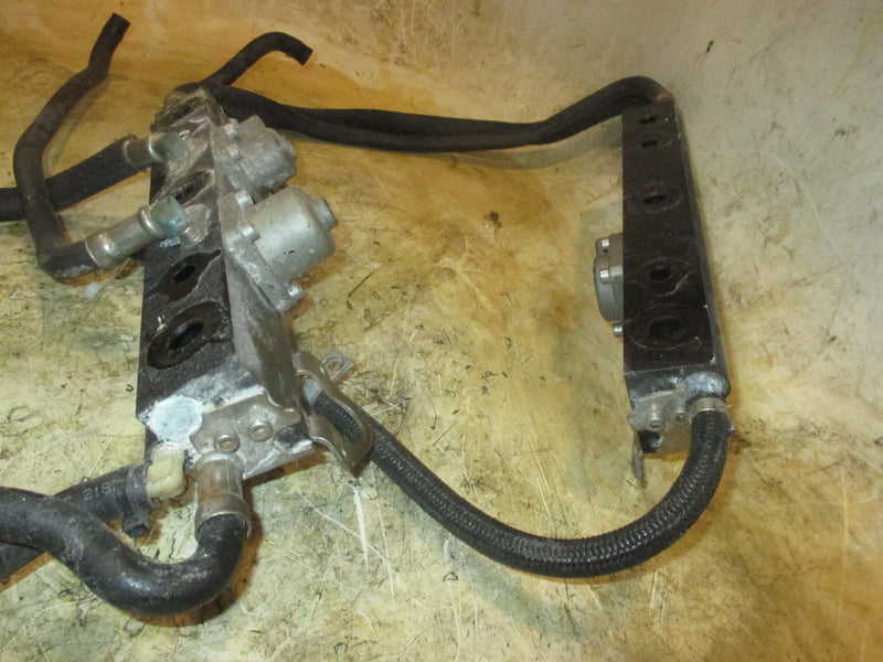 Mercury 225hp Optimax 2 stroke outboard fuel rail (895748-895749)