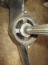 Load image into Gallery viewer, Mercury 90hp 4 stroke outboard 20 inch shaft lower unit
