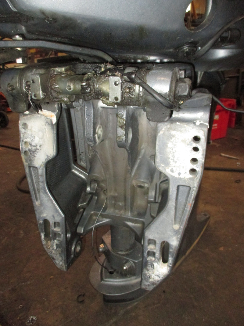 Yamaha 115hp 2 stroke outboard 25 inch midsection