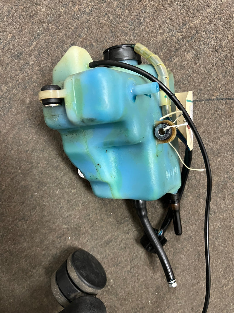 Yamaha 150hp OX66 2 Stroke outboard Oil Tank (6E5-21750-05-00)
