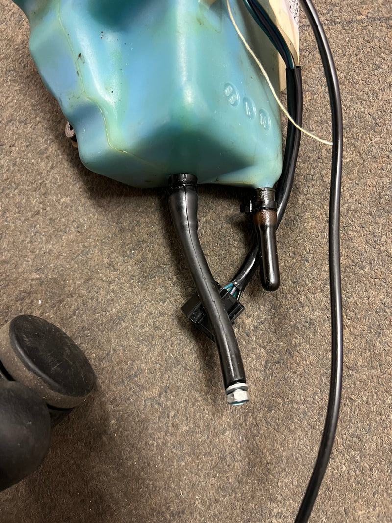 Yamaha 150hp OX66 2 Stroke outboard Oil Tank (6E5-21750-05-00)