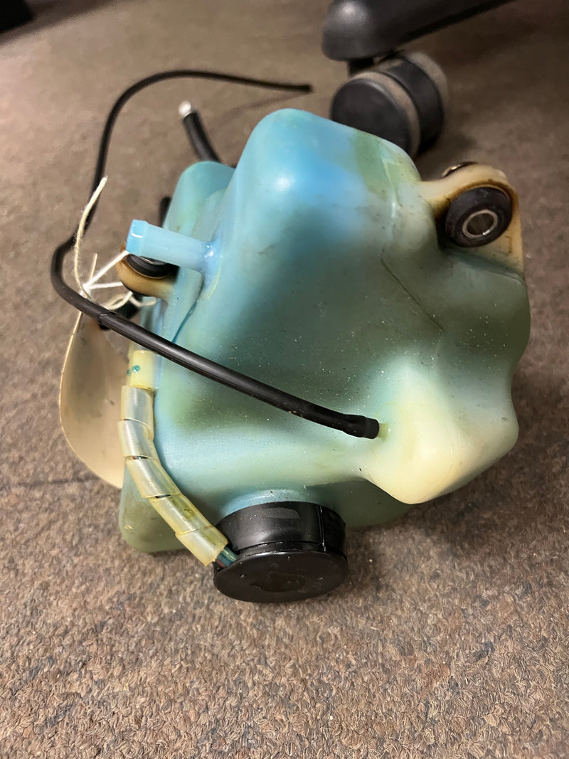 Yamaha 150hp OX66 2 Stroke outboard Oil Tank (6E5-21750-05-00)