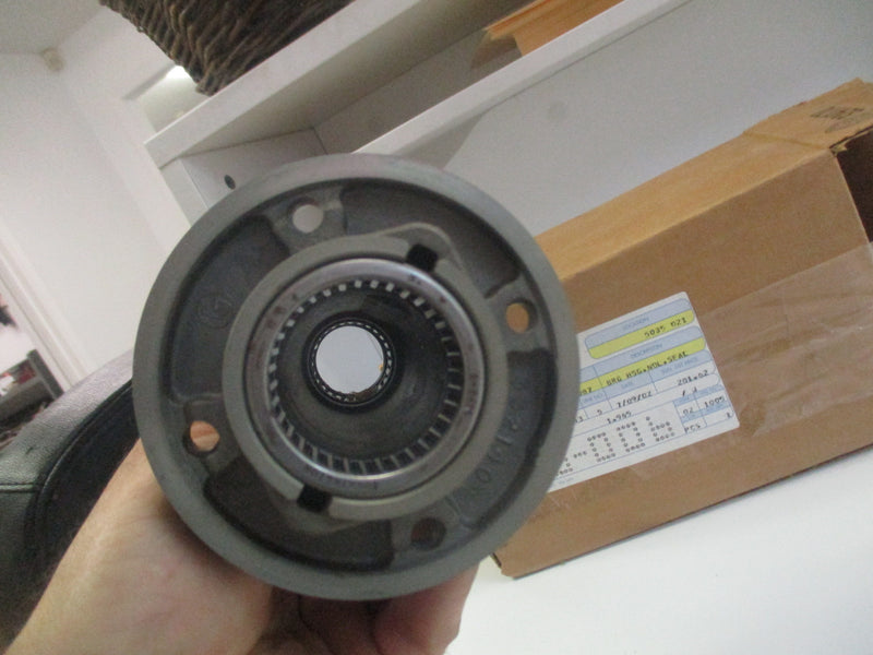 New OEM OMC/Johnson/ Evinrude - Bearing Housing, NDL, Seal 397087
