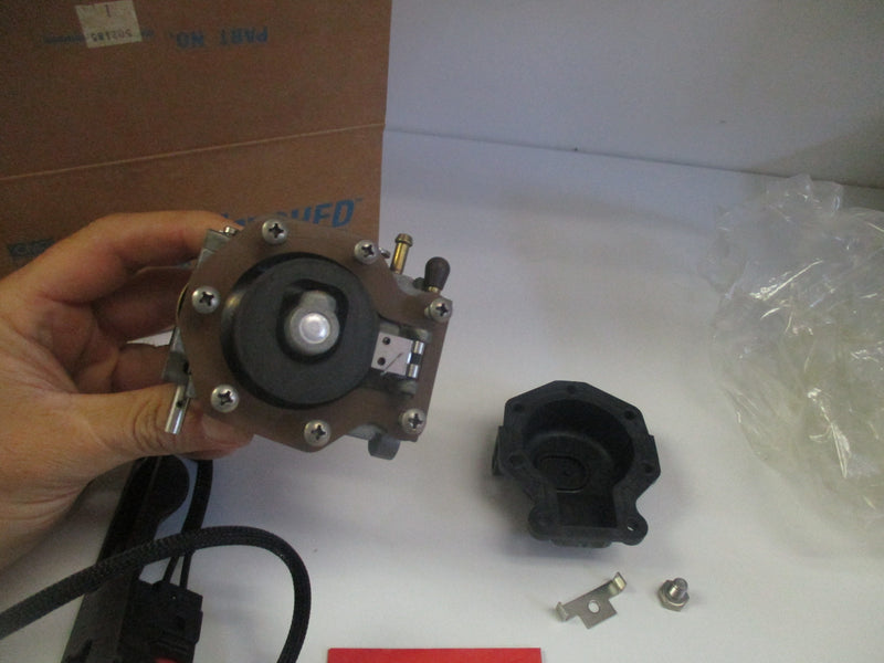 New OEM OMC/Johnson/ Evinrude - Carb 9.9hp 502185