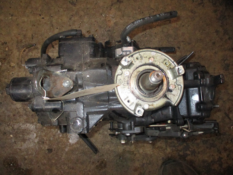 Johnson 40hp 2 stroke outboard crankcase powerhead