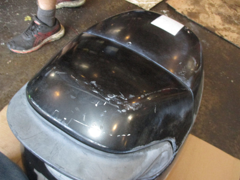 Suzuki DF140 outboard top cowling