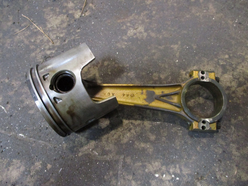 Johnson Ocean Pro 200hp 2 stroke outboard port piston and rod (436860)