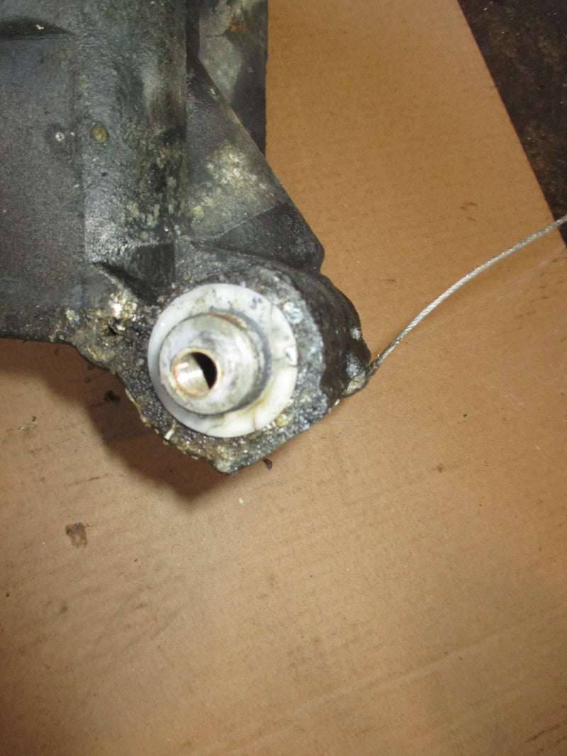 Suzuki DF140 140hp outboard tilt trim unit