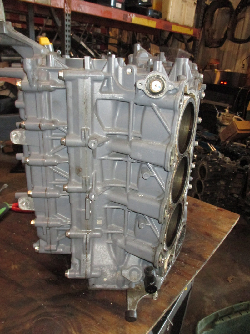 Yamaha 225hp 4 stroke outboard crankcase block