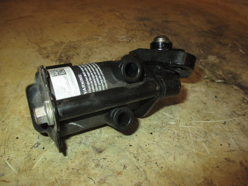Evinrude Ficht 200hp 2 Stroke outboard fuel injector (504285)